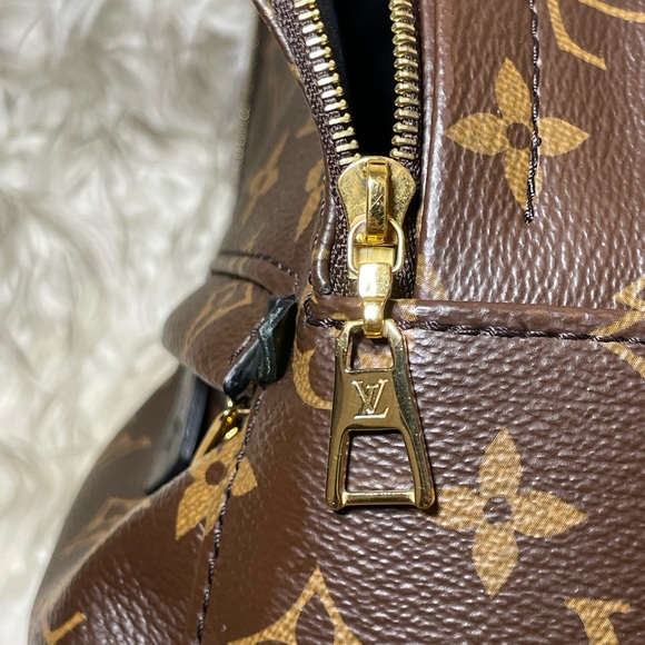 Louis Vuitton Mini Backpack - Picture 6 of 8